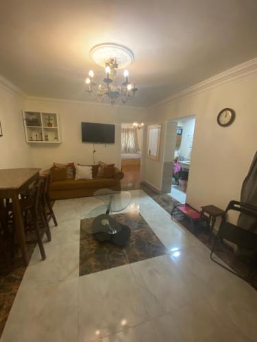 As-Sayidah Zaynab Apartment | شارع حسين حجازي متفرع من شارع الفلكي عند ماموريه الضرايب العامه