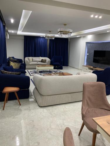Al-Basatin Apartment | كمباوند بفاريا