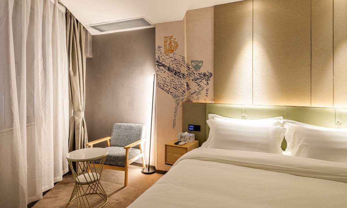 Buji House | 轻奢投屏智能影音大床房