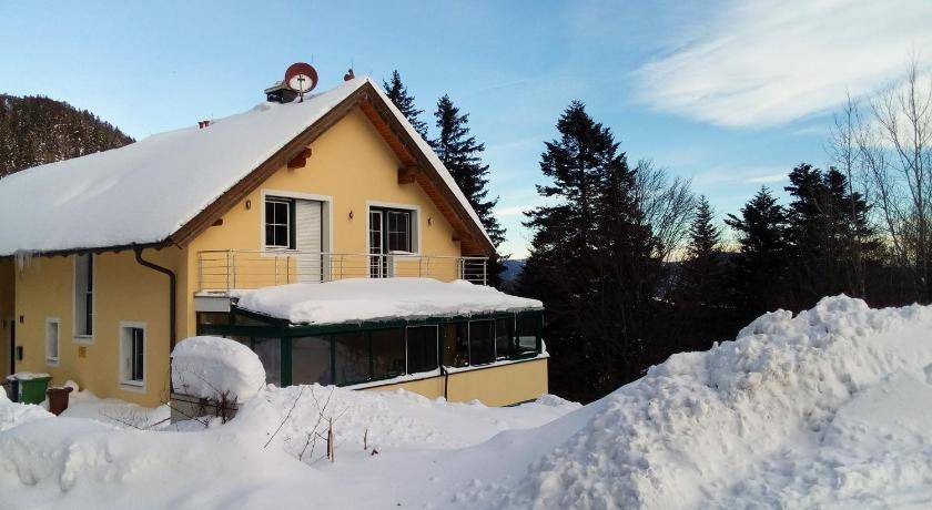 Semmering House | 120 m² House ∙ 3 bedrooms ∙ 7 guests