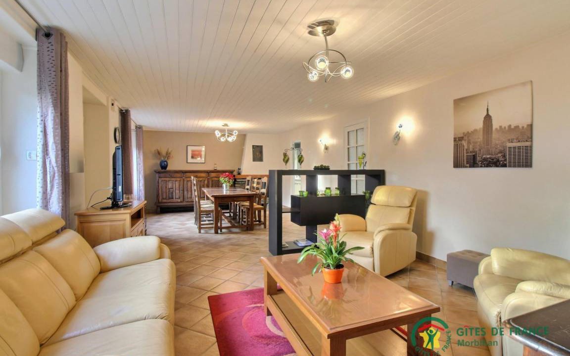 Treal House | 125 m² Gîte ∙ 5 bedrooms ∙ 6 guests