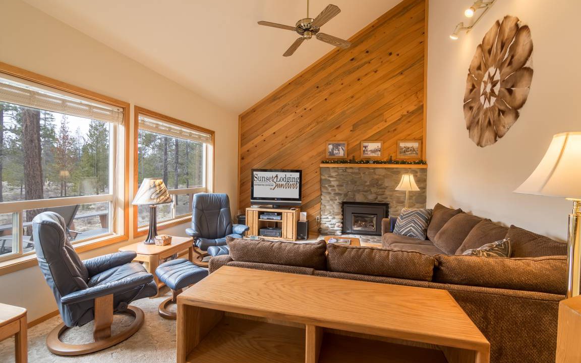 Deer Park House | 132 m² House ∙ 4 bedrooms ∙ 8 guests