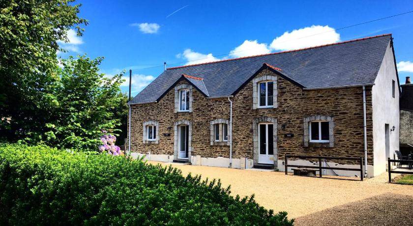 Plonevez-du-Faou House | 150 m² House ∙ 4 bedrooms ∙ 8 guests