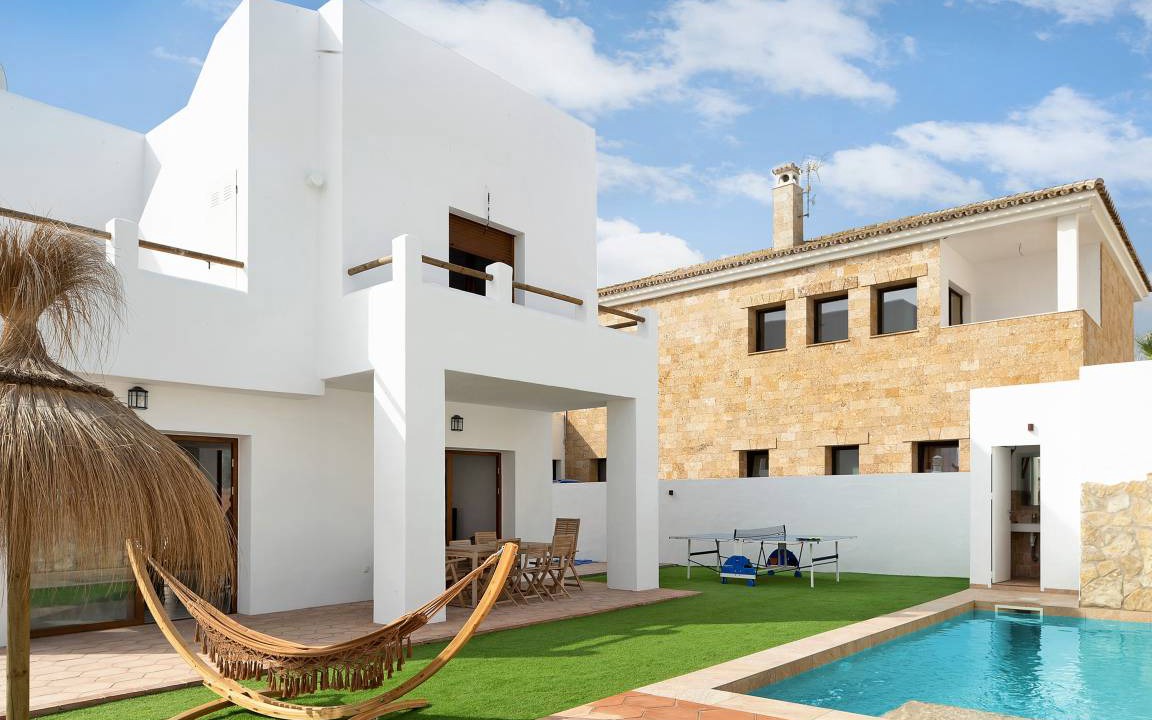 Bolonia Villa | 160 m² Villa ∙ 4 bedrooms ∙ 9 guests