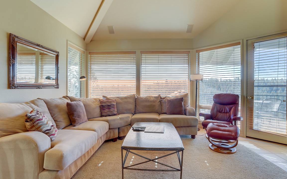 Century West Condo | 197 m² Condo ∙ 3 bedrooms ∙ 8 guests