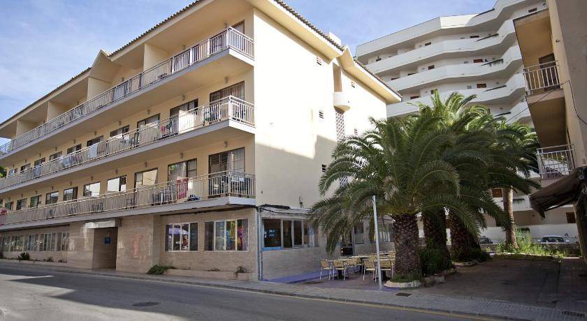 S'illot Hostel | 24 m² Hostel ∙ 127 guests