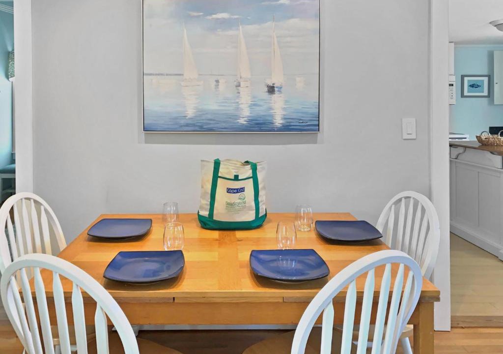 West Harwich House | 25 Grey Neck Road West Harwich Cape Cod - - Crosswinds II