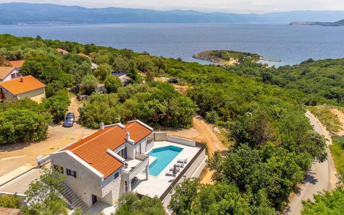 Risika Resort | 250 m² Luxury rental ∙ 3 bedrooms ∙ 8 guests