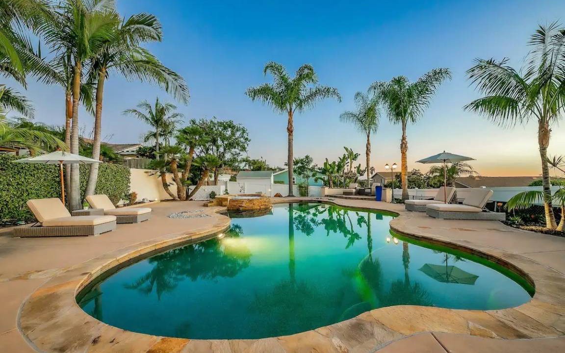 Olde Carlsbad House | 386 m² House ∙ 5 bedrooms ∙ 11 guests