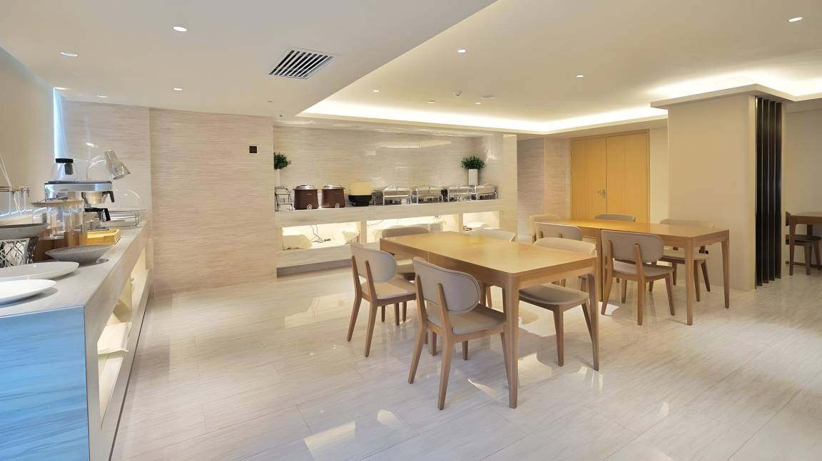 Yanta Qu Hotel | 45 m² Hotel ∙ 4 guests