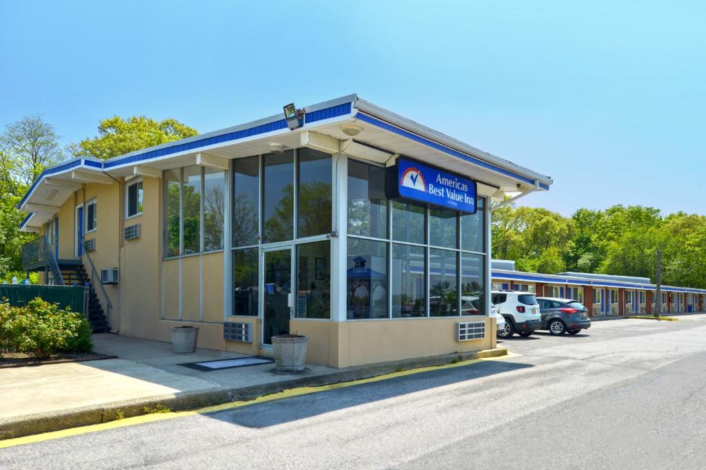 Nesconset Hotel | Americas Best Value Inn Smithtown/Long Island