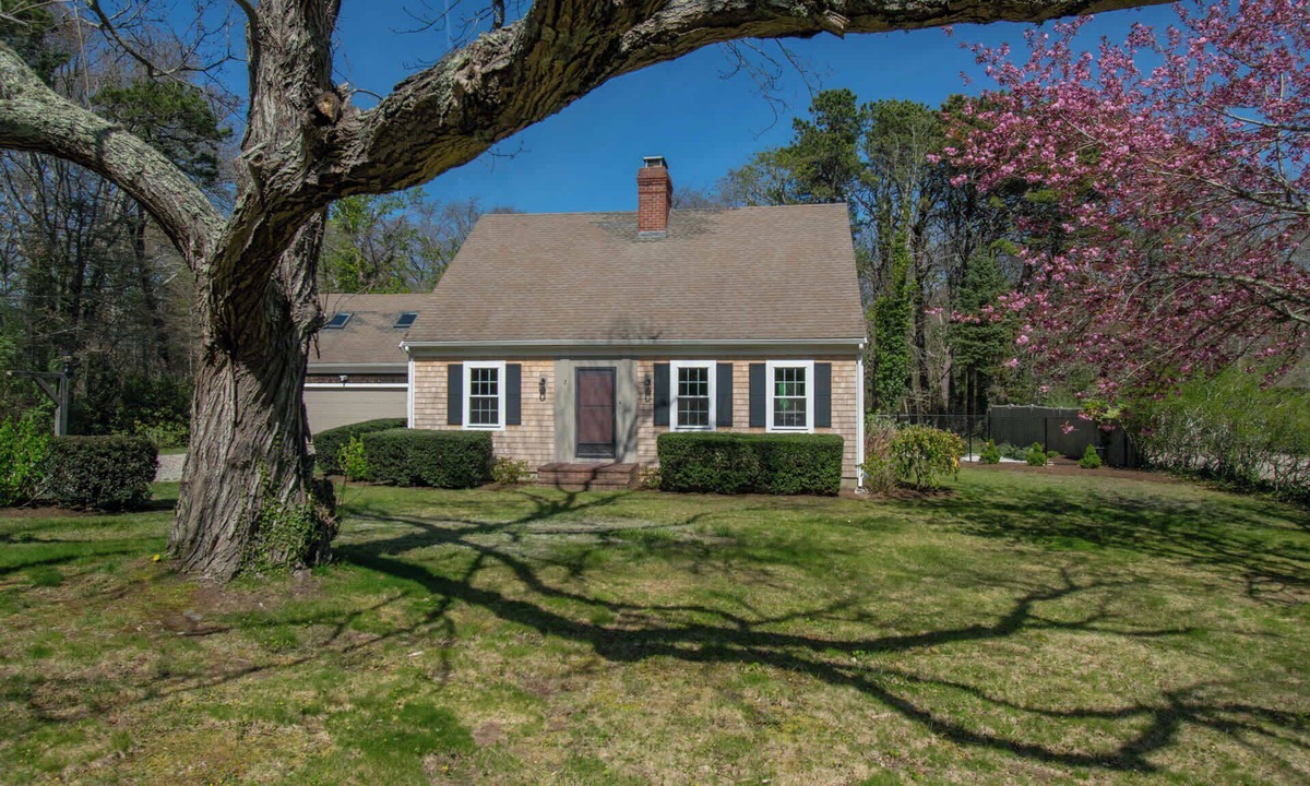 Orleans House | Beach Getaway with Private Backyard!