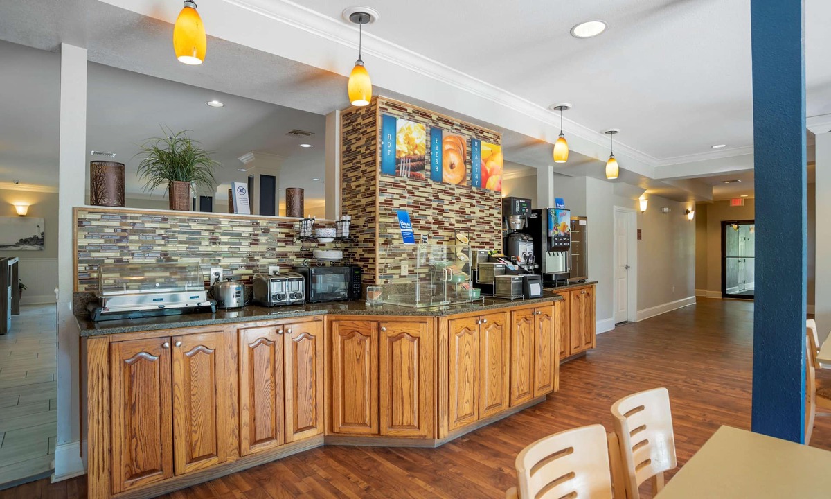 Crawfordville Hotel | Best Western Wakulla Inn & Suites