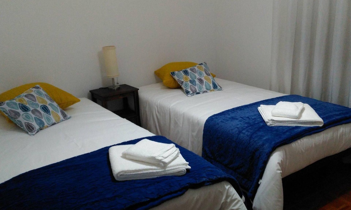 Lousa House | Casa da Nôr .Local accommodation