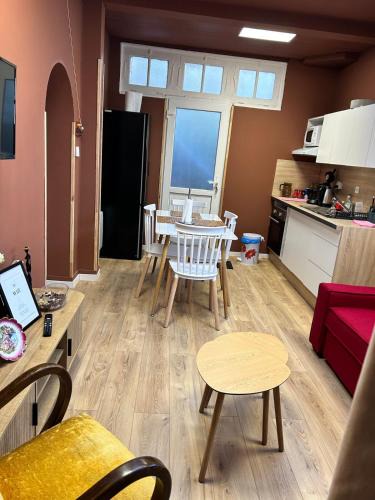 Carhaix-Plouguer Apartment | Charmant appartement Havana