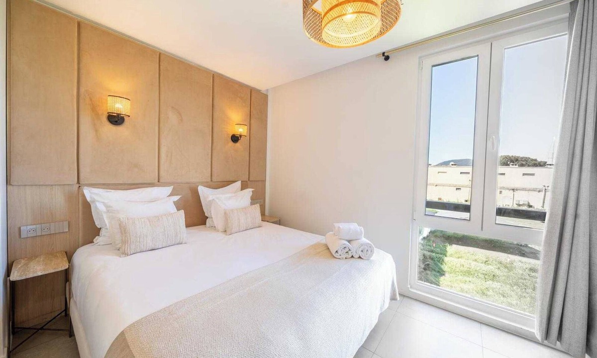 Saint-Tropez City Centre Apartment | Charming Apartment - 2bdr/6p - Saint Tropez/port