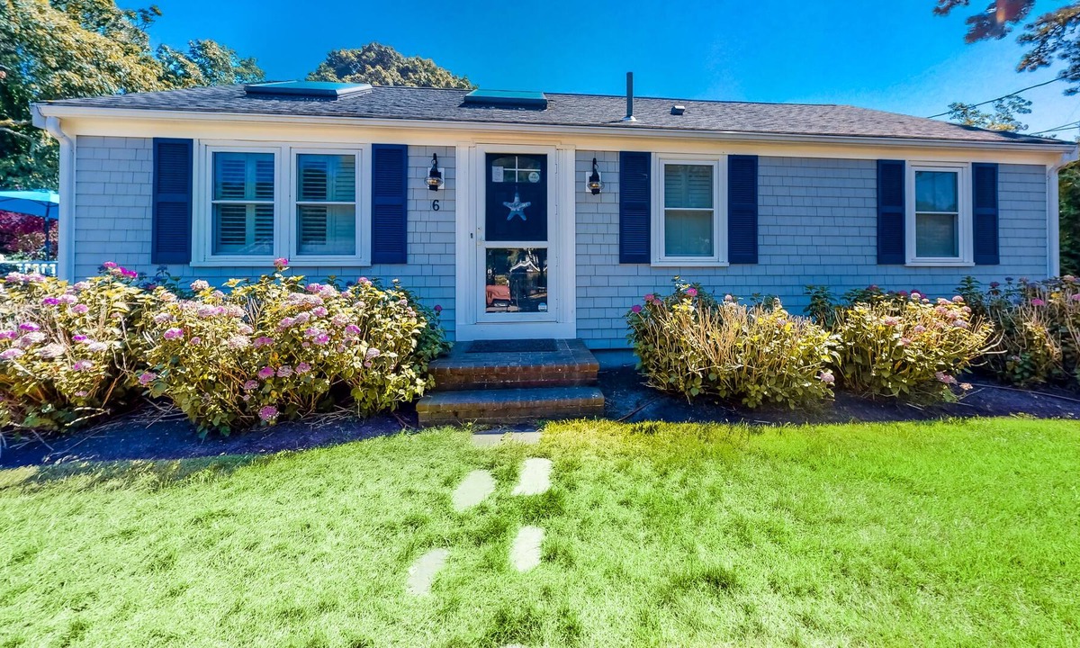 West Harwich House | Charming, Family-Friendly Home w/ WiFi, a Large Yard, Deck, Gas Grill, & Firepit