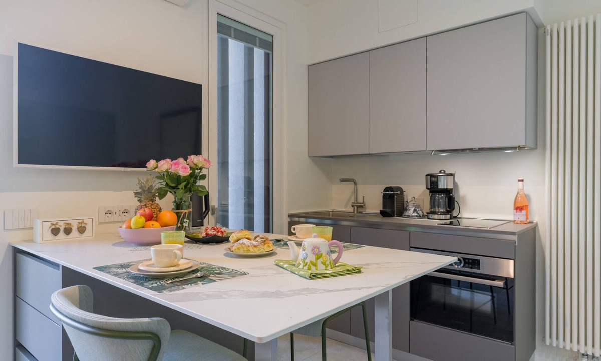 Colombare Apartment | CHARMING NEST - just a stone's throw from the lake and spa of Sirmione