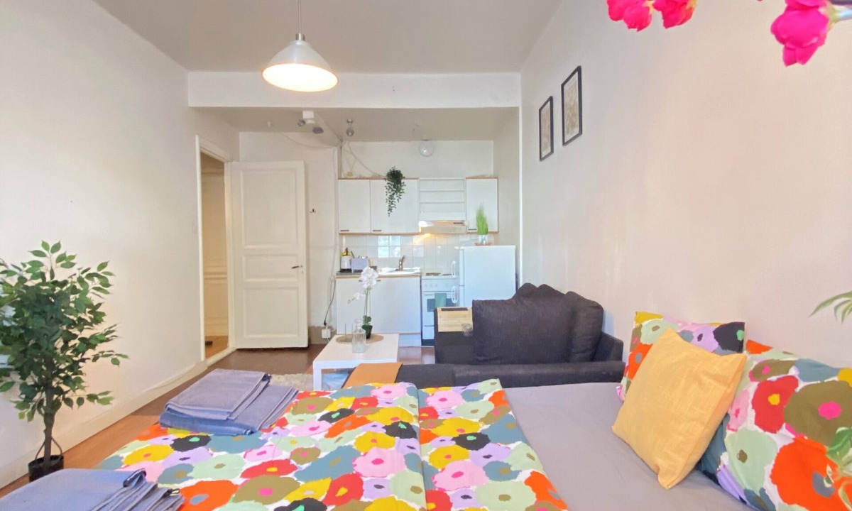 Kamppi Apartment | Cozy Studio Near Kamppi Metro, Hietaranta Beach!