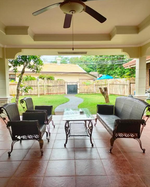 Tawala Bed & Breakfast | DMC2 Residence Panglao