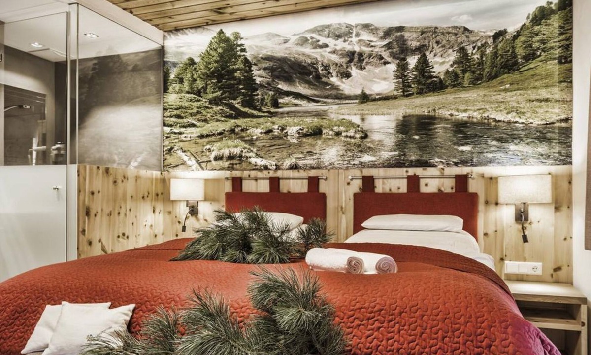 Mauterndorf Bed & Breakfast | Double room with shower, WC with balcony - 1. Zirben-Pension Lüftenegger