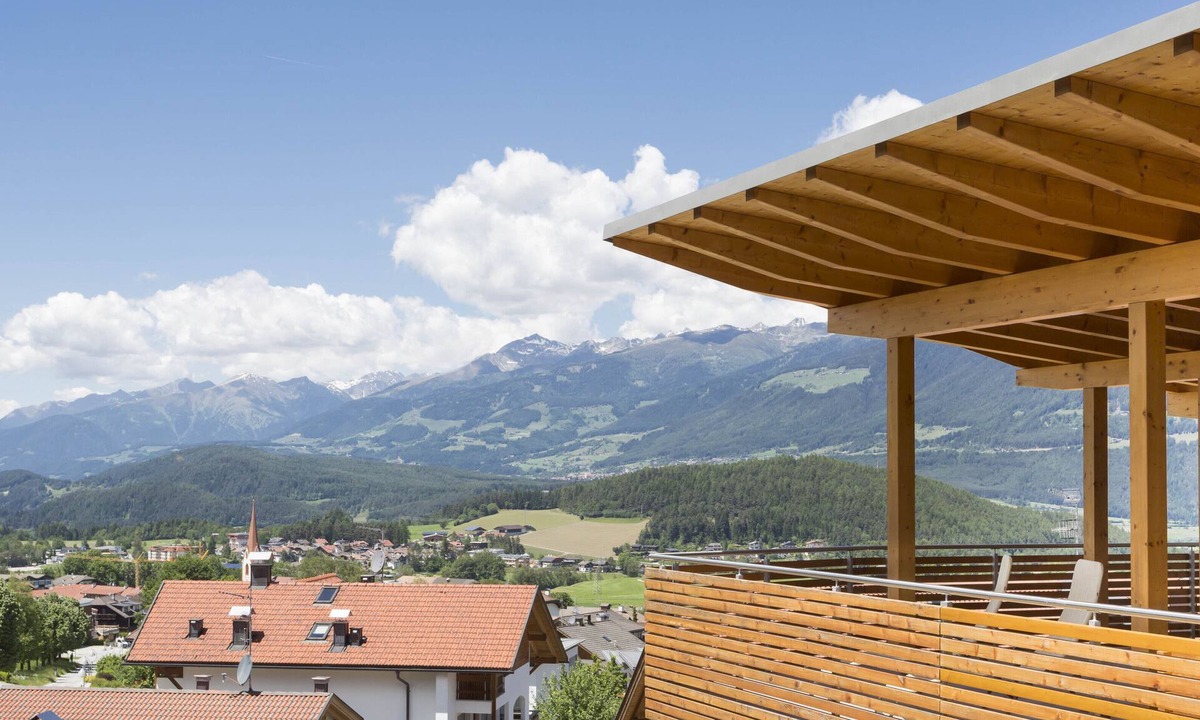 Riscone Apartment | Dream vacation apartment Reischach, roof terrace & panorama, Cron4 swimming pool & sauna