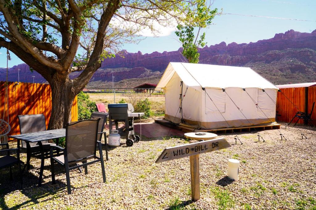 Moab South Valley Other | FunStays Glamping Setup Tent in RV Park #6 OK-T6
