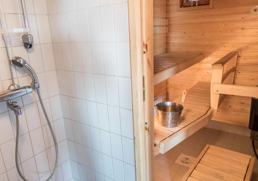 Rukatunturi House | Holiday Home Karhunvartijan linna a5 by Interhome