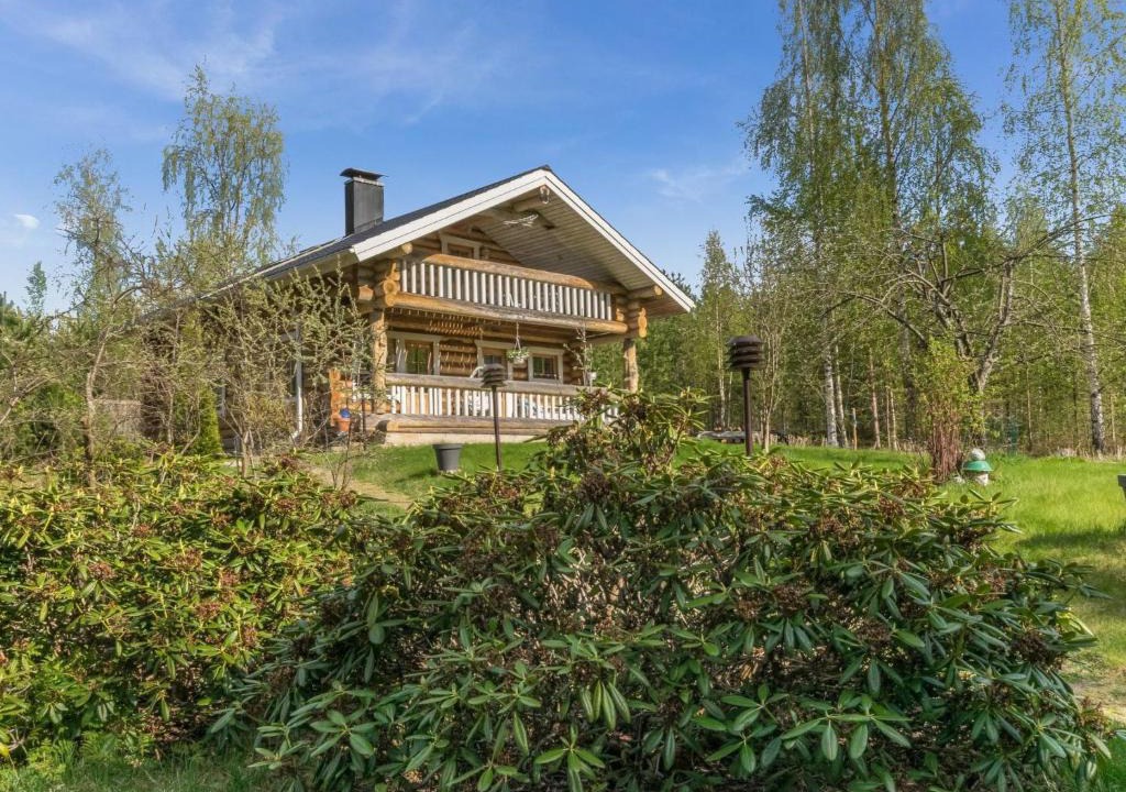 Hiukkajoki House | Holiday Home Luonnonhelma