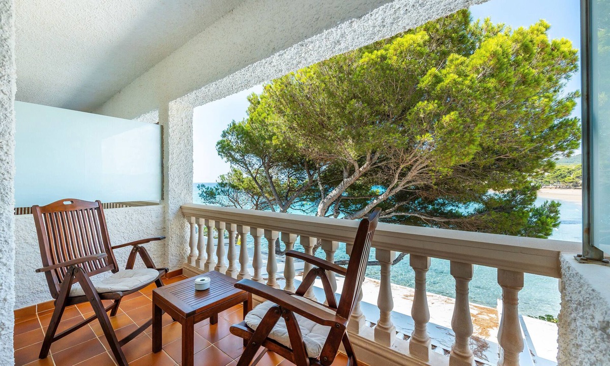 Canyamel Apartment | Hostal Boutique Canyamel, 105 Double Rooms with Sea View, Private Terrace, Wi-Fi and a/c