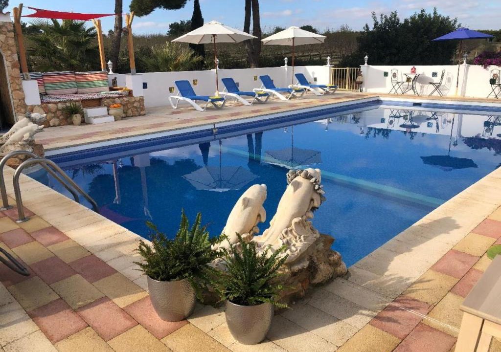 Montserrat Apartment | LEMON TREE VILLA