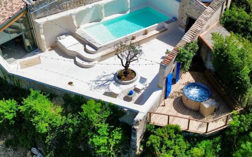 Belarga House | Les Terrasses de Bélarga - Maison d'hôtes - Piscine et Jacuzzi