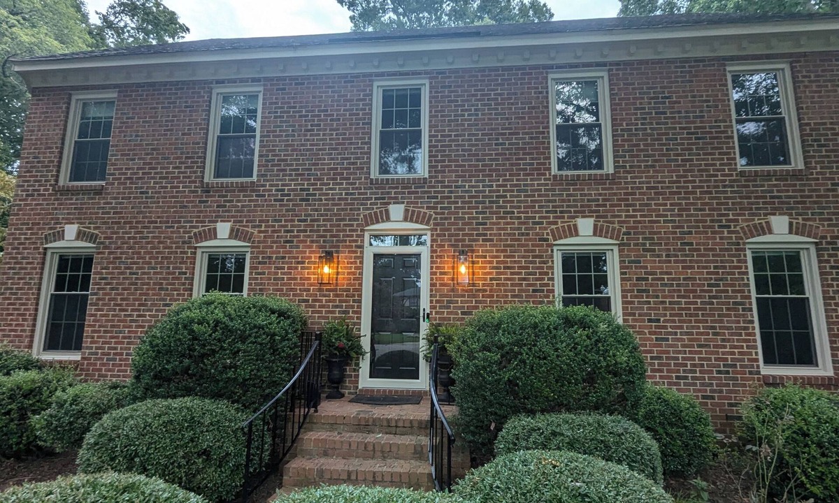 Central Newport News Villa | Luxurious 5-bedroom executive home in premier Newport News neighborhood.
