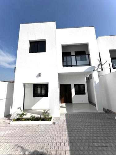 Brazzaville Villa | Luxury House