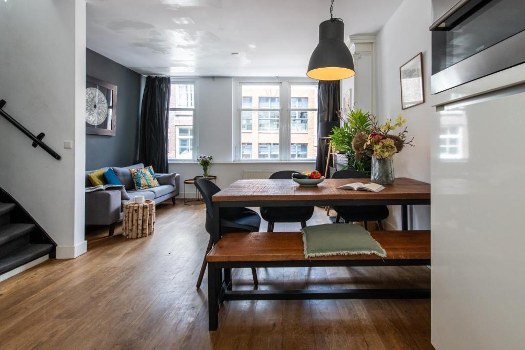 Grachtengordel-West Apartment | Luxury & Style In Center Jordaan
