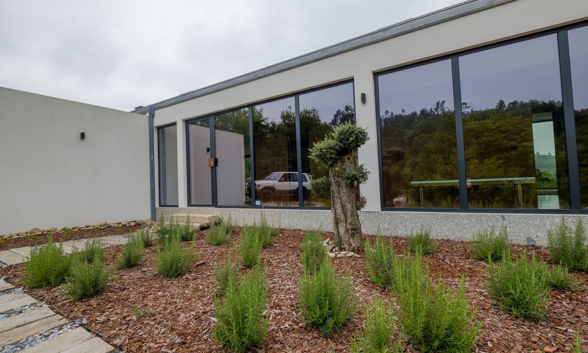 Guilhofrei House | Private Ermal lake & Gerês