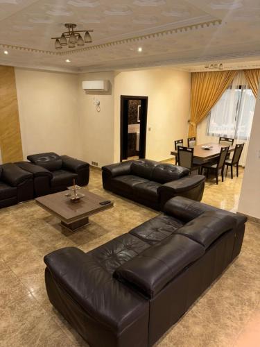 Brazzaville Apartment | Seven suite