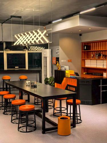 Xing Ning Hostel | Side rainbow hostel赛德彩虹青旅太阳广场A座806