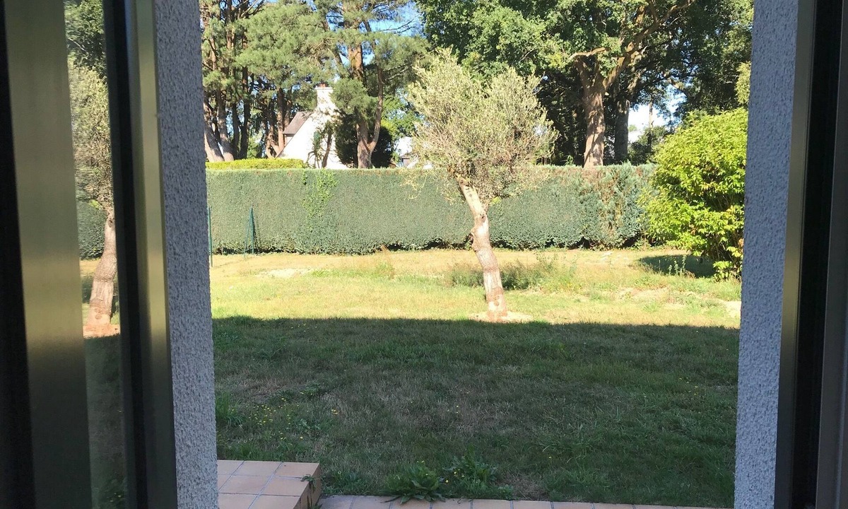Saint-Ave Apartment | Studio 35m² with large garden, train station 5 min, parking, wifi THD, near beach