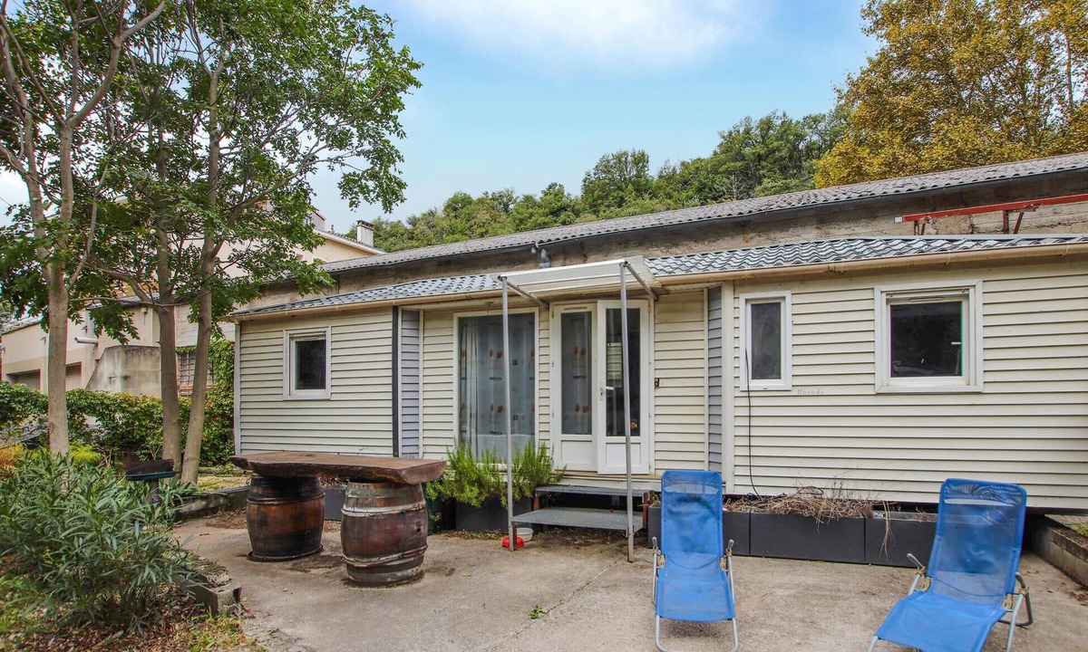 Beauchastel House | Stunning (sta)caravan in Beauchastel