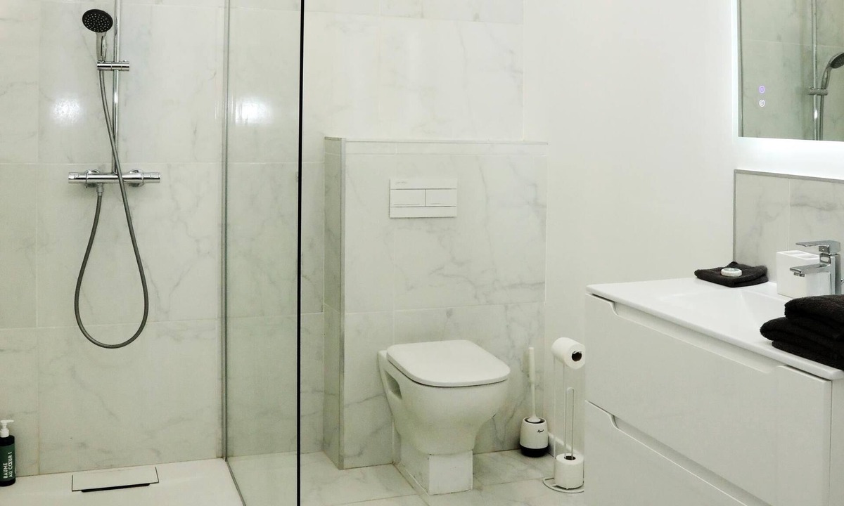 Chantilly House | Suite des Princes: Private Garden and free parking