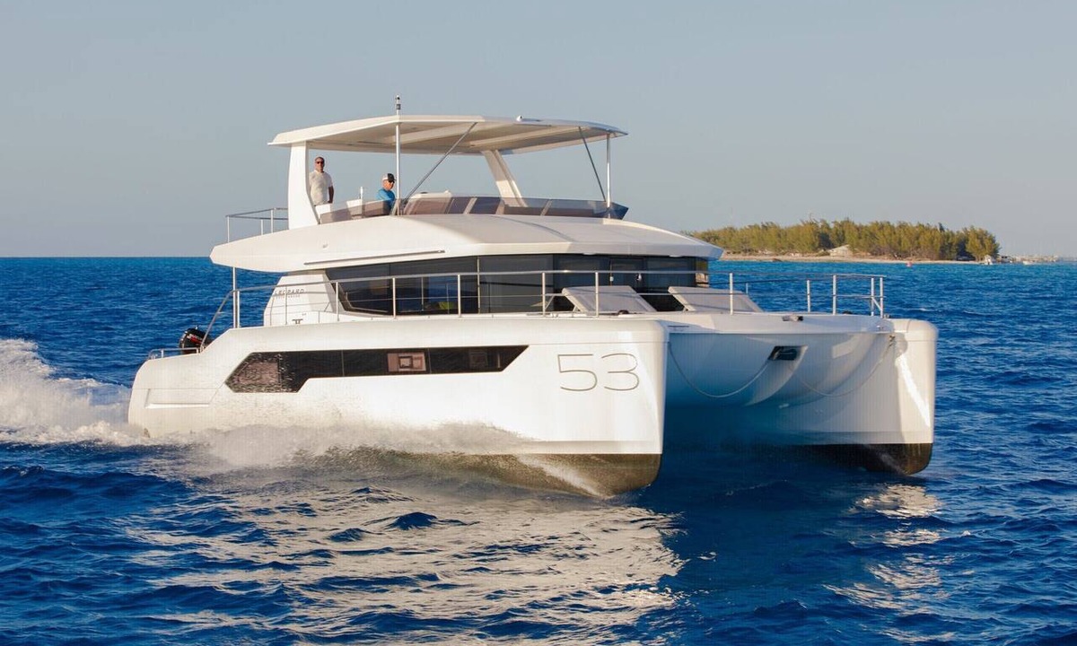 Port Grimaud Boat Rental | Sun-Kissed Sailing Adventure in Provence-Alpes-Côte d'Azur