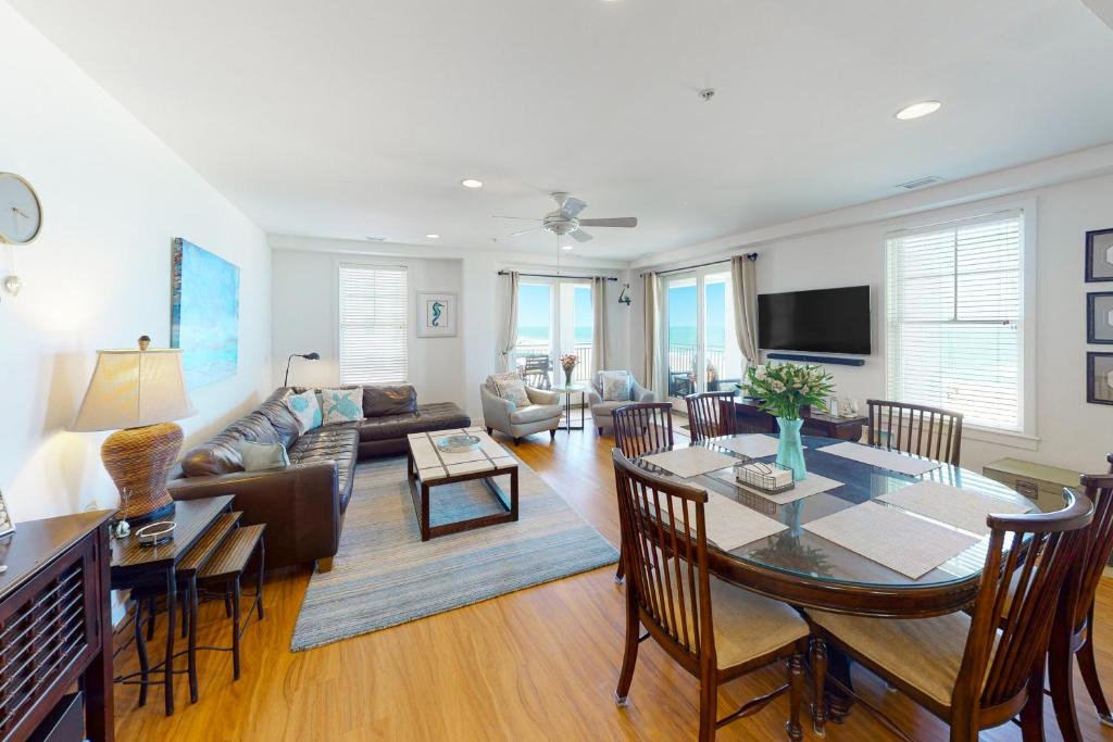 Sandbridge Apartment | The Sanctuary - Las Brisas B205