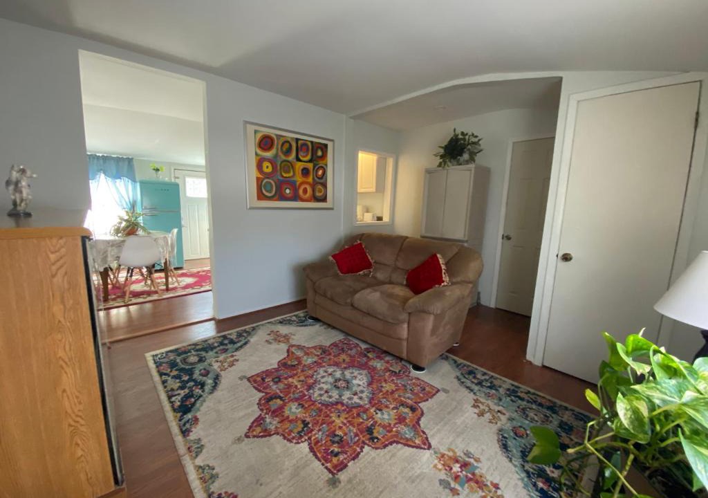 North Bellport Apartment | Two bedroom, living/dining room