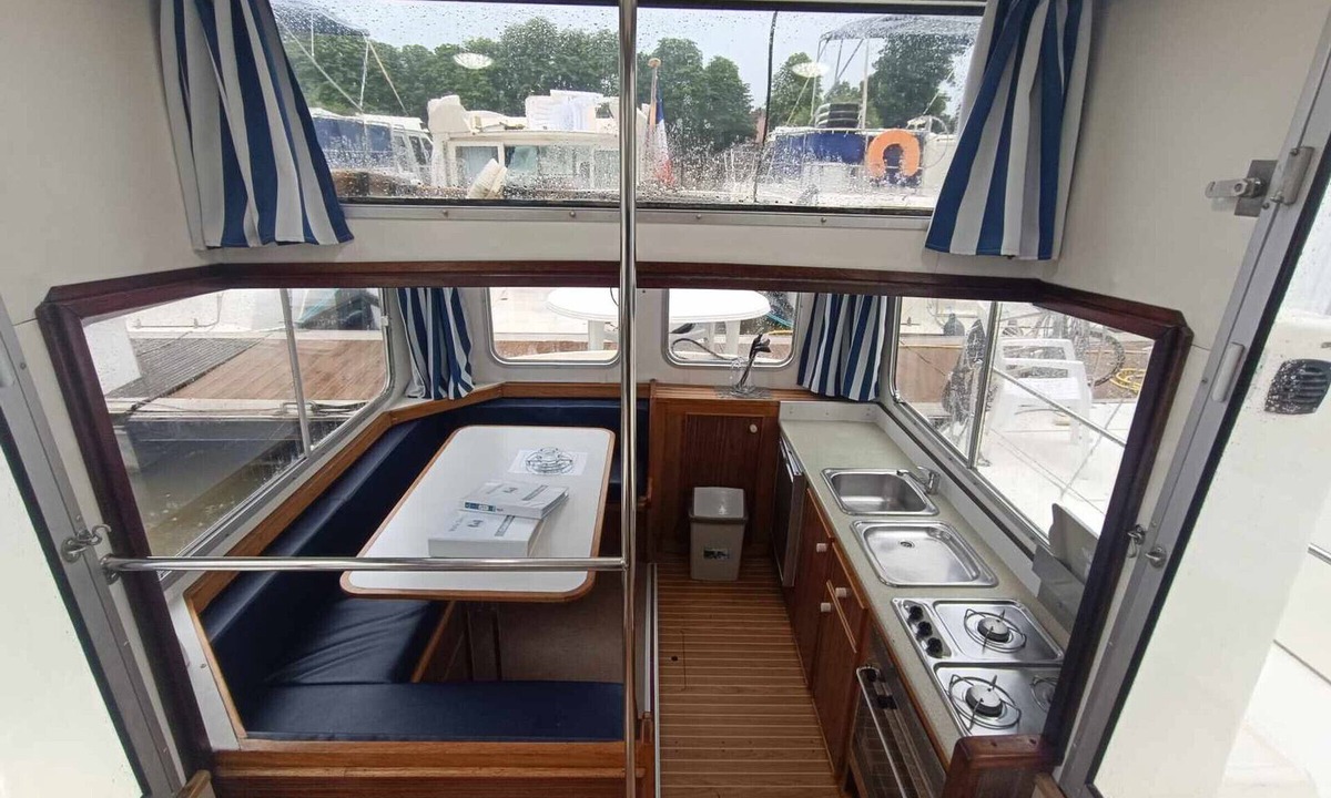 Pontailler-sur-Saone Boat Rental | Unique Stay on Pénichette in Pontailler-sur-Saône