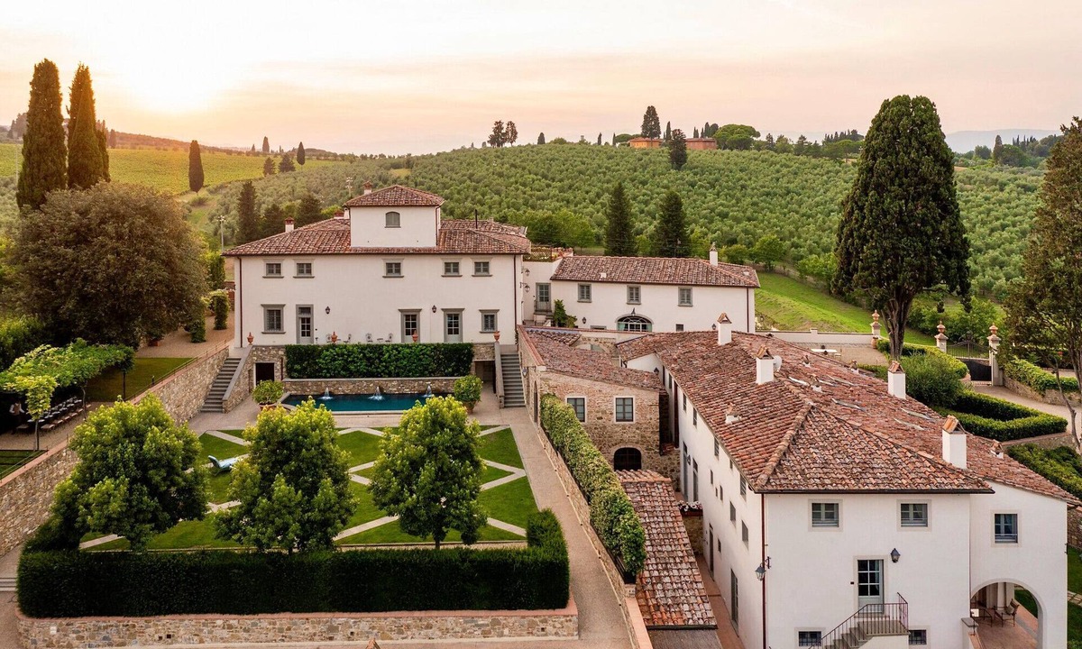Impruneta Villa | VILLA ARTIUM - Twenty Bedroom Villa, Sleeps 37