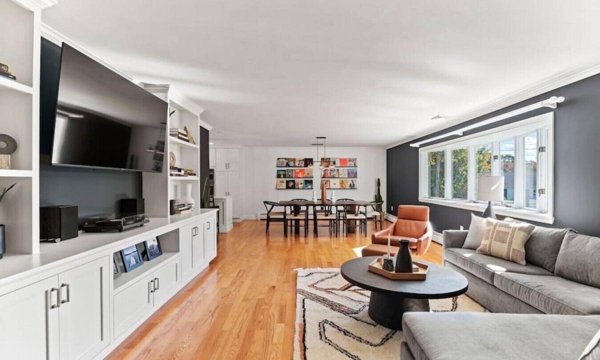 West Yarmouth House | Walk to the Beach - Modern Home w/FirePit, Bikes, Office, Grill + More!