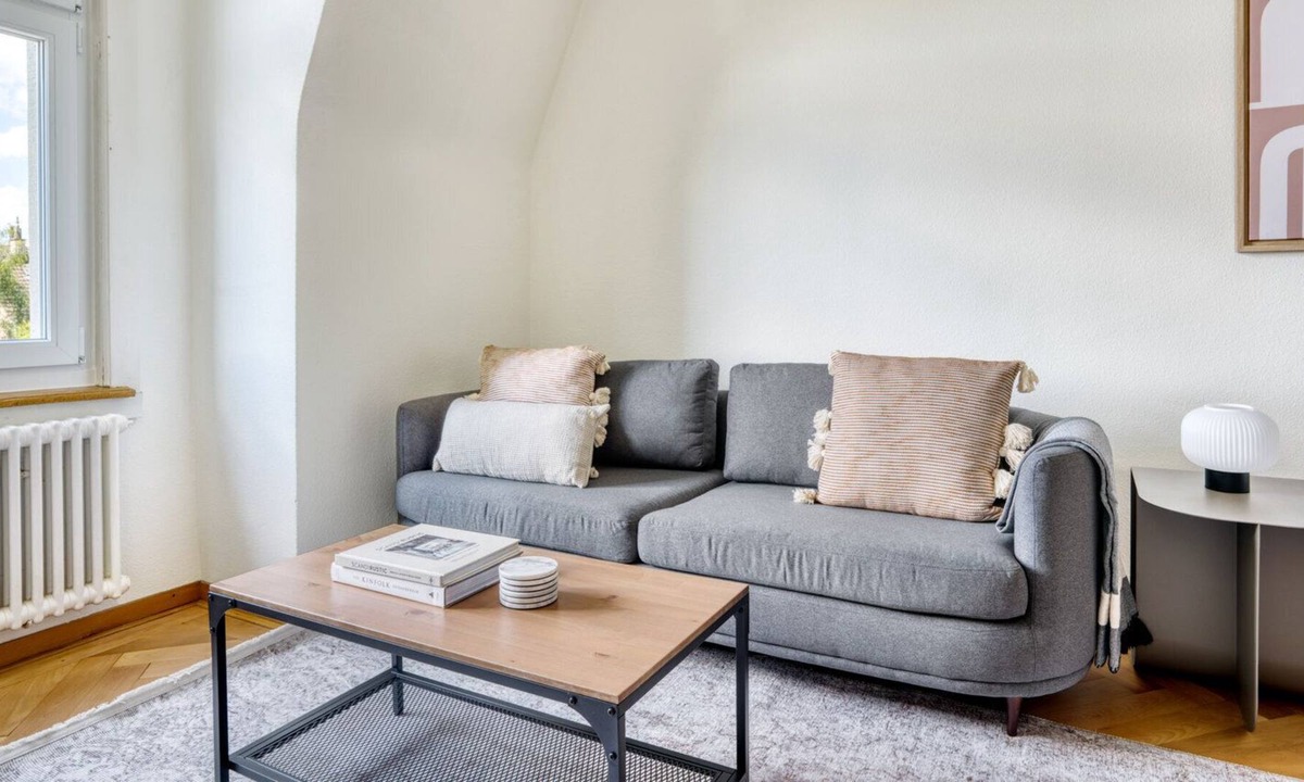 Wipkingen Apartment | Wipkingen 3.5 Room w/ Storage & W/D, 2 mins to Mkt
