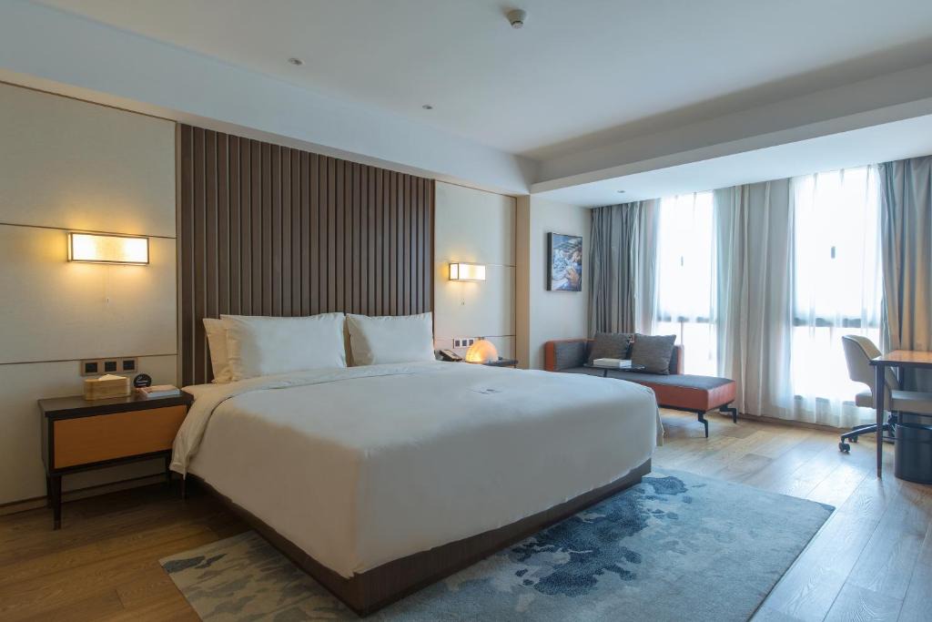 Zhonglou Shangquan Hotel | Xi'an Bell Tower Atour S Wu Hotel