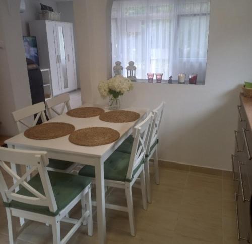 Gunaras House | Zita Vendégház